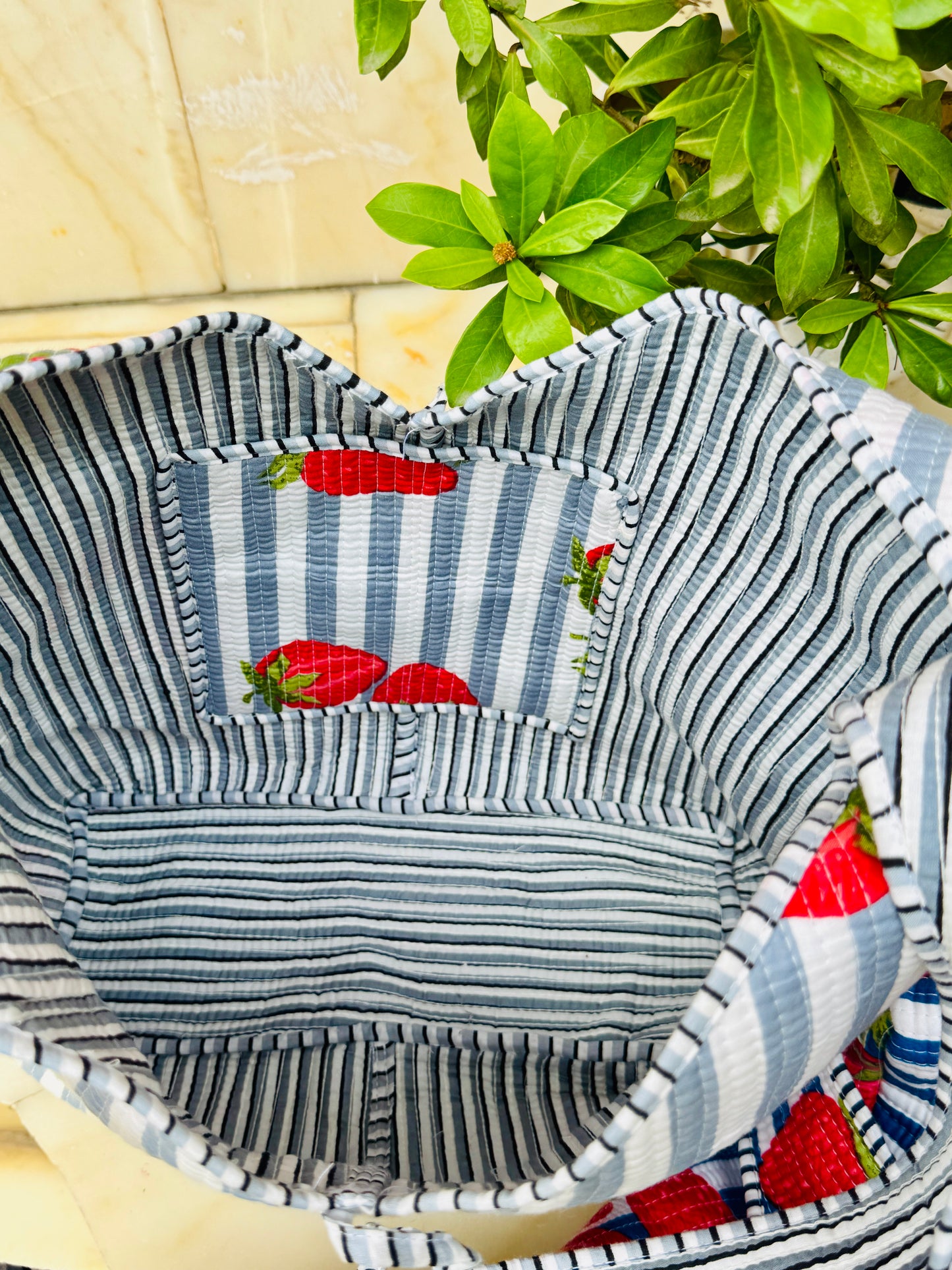 Grey strawberry zola bag