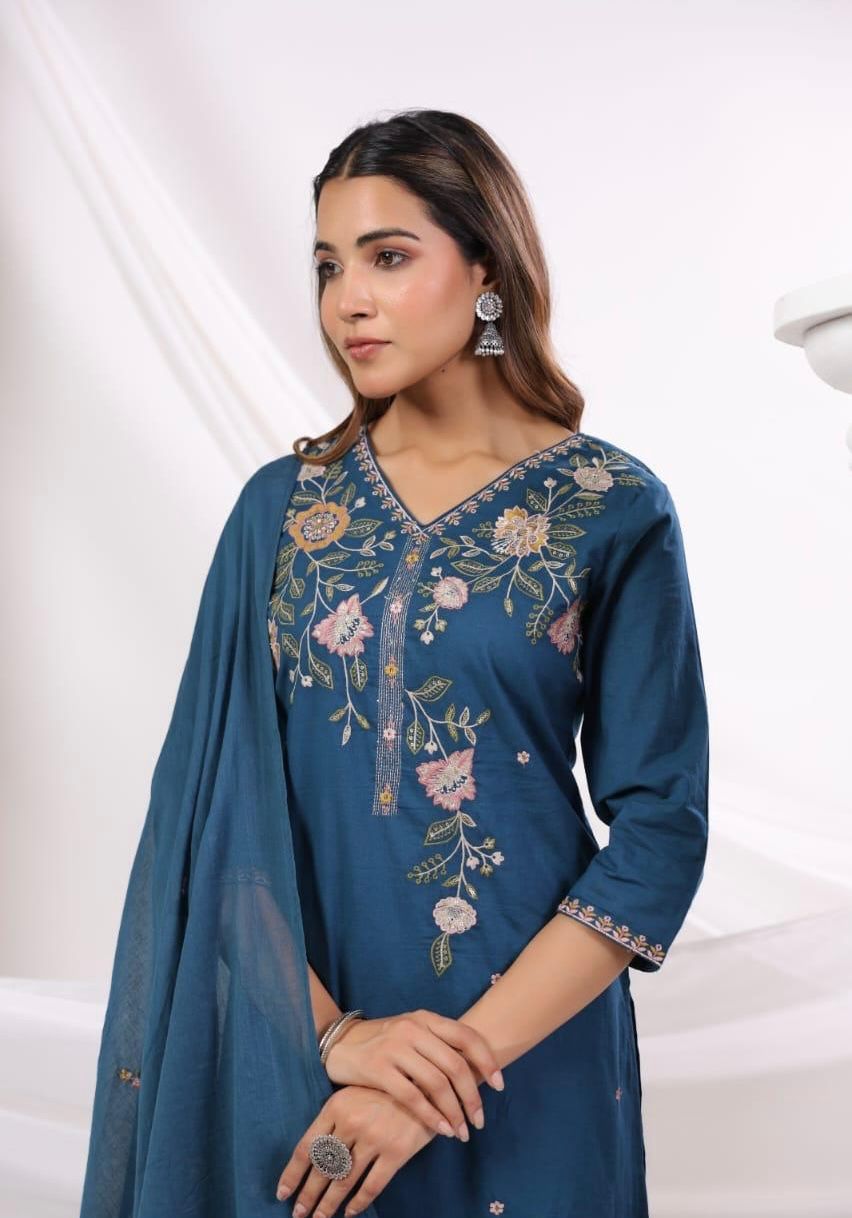 Neel Pushp Vastra Dupatta set