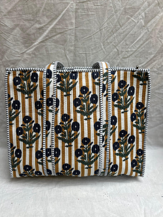 Charitra Sanchika Black Flower Printed